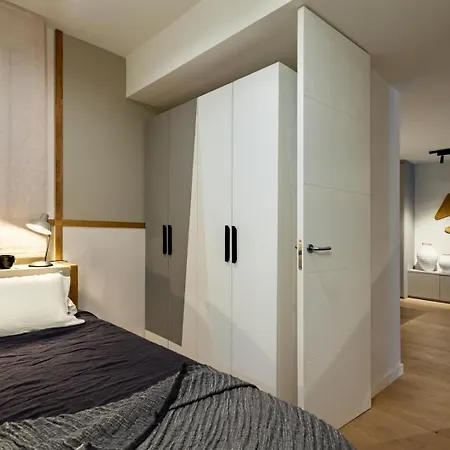 Spacest - Carrer De Valencia B Apartament
